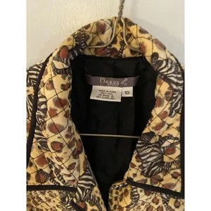 Maggy L Jacket 100% Silk Quilted Button Front Zebra Safari Lined Women's‎ 10 thumbnail 2