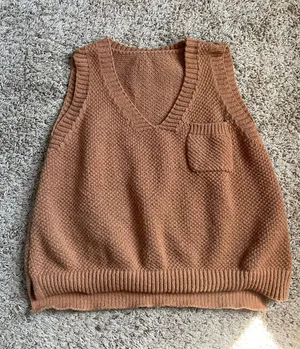 SheIn Sweater Vest thumbnail 1