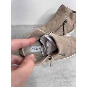 Steve Madden Sneaker Size 5.5‎ Tan Leather Upper Rubber Sole thumbnail 6