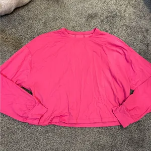 Lululemon Cropped Long Sleeve thumbnail 1