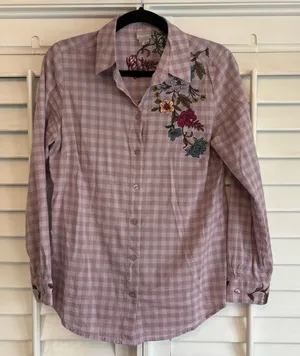 Chico’s Lavender Plaid Floral Button Down Shirt Size‎ 0 (4/6) thumbnail 1