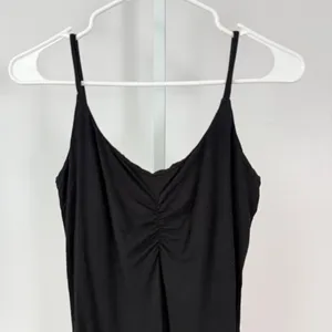 Seraphine sz 4‎ Black Ruched V Neck Cami Tank Top casual thumbnail 2