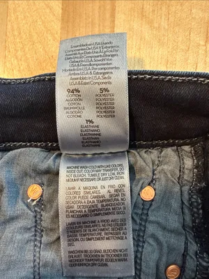 MOTHER The Weekender Fray in Chip On My Shoulder Dark Wash MidRise Flare Jean 28 thumbnail 13