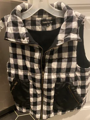Zip Up Vest thumbnail 1