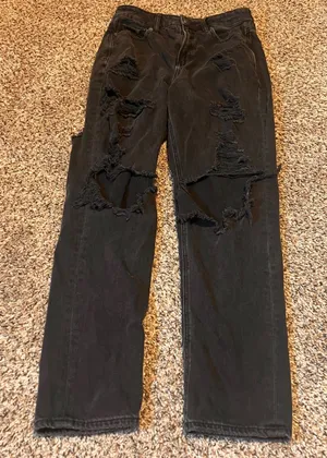American Eagle Womens Black Distressed Mom Jean Comfort Stretch Waistband Size 4 thumbnail 1