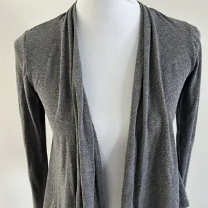 Ambiance Grey Cardigan Sweater Sz SM‎ thumbnail 2