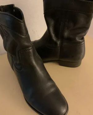 Frye women Black Leather moto Cara Roper boots size 6.5 thumbnail 1