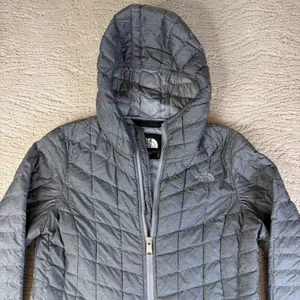Women's The North Face Size Small Thermoball Eco Parka Puffer Jacket Hooded thumbnail 2