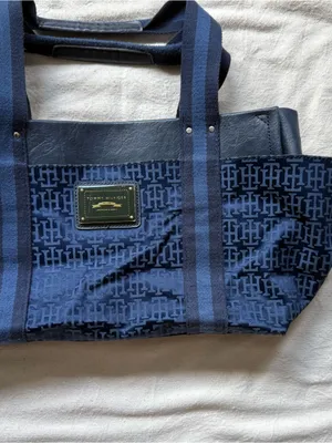 Tommy Hilfiger Navy and Midnight Blue Jacquard Logo Tote thumbnail 10