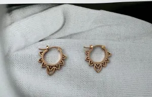 Hollow Flower Gold Hoop Earrings for Women thumbnail 2