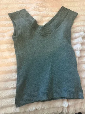 Brandy Melville Top thumbnail 1