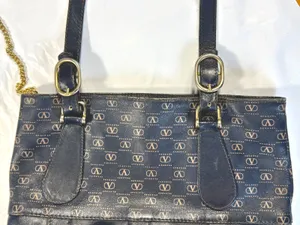 VINTAGE Valentino Garavani Monogram Tote Shoulder Bag & Matching Pouch Clutch thumbnail 4