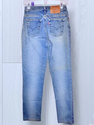 LEVI’S 550 Women’s Relaxed Fit Tapered Leg Jeans - Light Wash Vintage Denim thumbnail 4