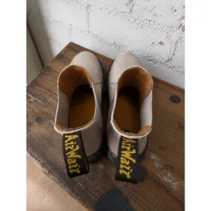 Dr. Martens 2976 Chelsea Boots Taupe Leather Gore Elastic Sz 5 thumbnail 5