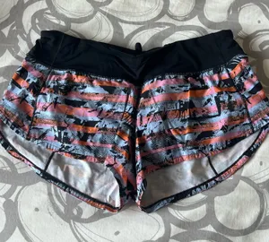 Lululemon Speed Shorts 2.5" Low-Rise thumbnail 1