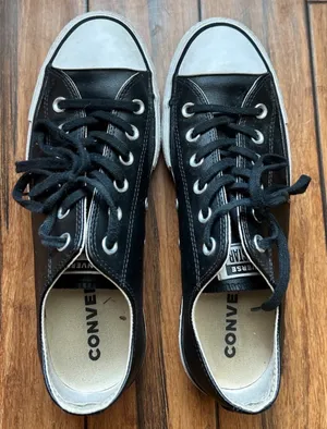 Converse Women’s Black Low Top Sneakers thumbnail 2