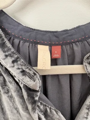 Pilcro by Anthropologie Gray Silver Velvet Blouse size Small thumbnail 3