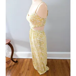 Aerie Yellow White Floral Print Smocked Cutout‎ Wide Leg Cropped Jumpsuit S thumbnail 3