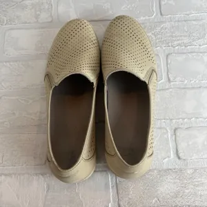 Dansko‎ 40 Loafer Slip On Sneaker Womens 9.5 10 Beige Perforated Nubuck Leather thumbnail 4