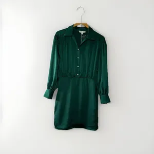 She + Sky‎ Donna Satin Mini Dress Emerald Green Collared Long Sleeve NWT Size S thumbnail 2