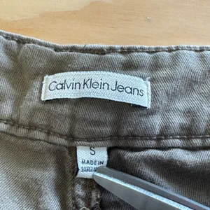 Calvin Klein Jeans Womens Brown Linen Blend Cropped Utility Cargo Pants Size Sm thumbnail 6