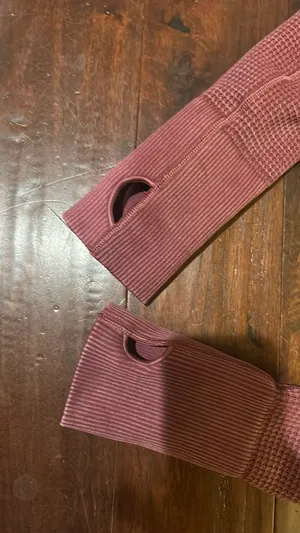 Aerie top  thumbnail 2