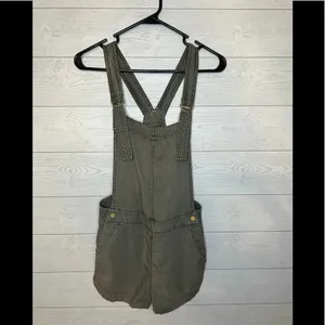Divided gray Bib shorts with adjustable shoulder straps Size 4 thumbnail 2