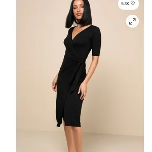 Lulus Forget Me Knot Black Midi Wrap Dress in Size M NWT! thumbnail 4