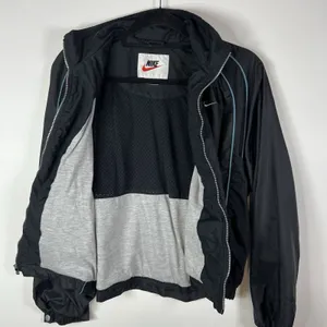 Vintage Nike Women's M Full Zip-Embroidered Swoosh Nylon Windbreaker 90's Jacket thumbnail 7