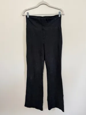 Aritzia Sunday Best Black Bootcut Pull On Stretch Yoga Pants Size Medium thumbnail 2