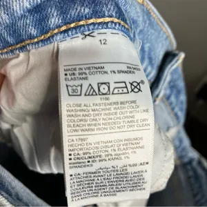 Old navy boyfriend mid rise Jeans distressed destroyed acid Wash size 12‎ thumbnail 6