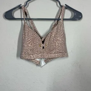 Varley Lindley Eyelet Embellished Printed Sports Bra Size Medium thumbnail 3