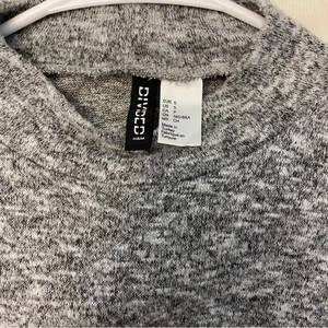 H&M Divided‎ Heather Grey Knit Mock Neck Sweater Top thumbnail 2