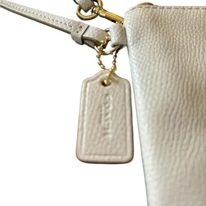 Coach Darcy Bow Cream Cross Grain Leather Small Wristlet Top Zipper thumbnail 6