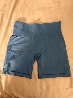 NVGTN Seamless Light Blue High-Waisted Bike Shorts thumbnail 2