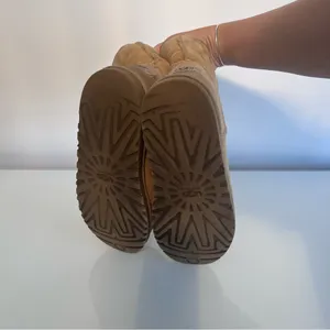 UGG Classic Short II Boots in Stone Size 5 thumbnail 7