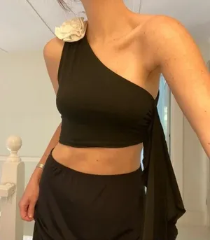 Lovers and Friends Cordelia Rosette One Shoulder Top Black & White Size XS $128 thumbnail 1
