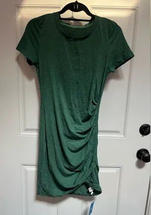 Cupshe‎ NWT green casual dress size small side ruched , cover up thumbnail 1