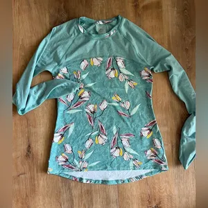 CALIA Rashguard Swim Top Small Garden Gate Long Sleeve Carrie Underwood. thumbnail 1