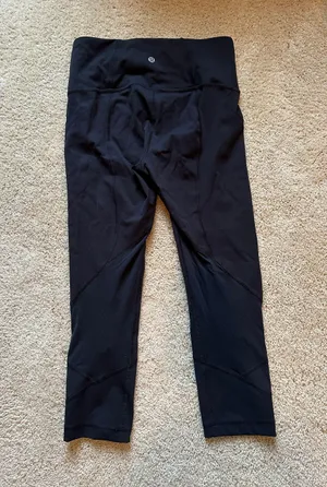 Lululemon Pace Rival Crop *22" in Black thumbnail 7