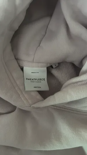 Aritzia Hoodie thumbnail 2