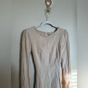 Hello Molly Follow My Lead Linen Mini Dress Sz Small‎ Beige Flare Sleeve NEW thumbnail 8