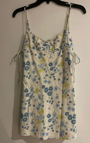 Zara Floral Linen Mini Dress Medium thumbnail 1
