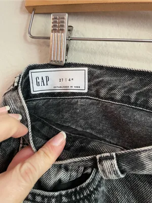 GAP Black High Waisted Ankle Length Horseshoe Jeans Size 27/4R thumbnail 5