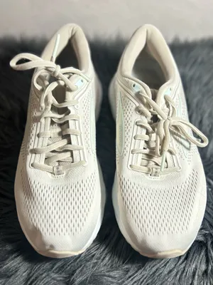 BROOKS ARIEL GTS 23 CHATEAU GREY/WHITE SAND RUNNING Beige/White Sneaker Sz8.5 thumbnail 2