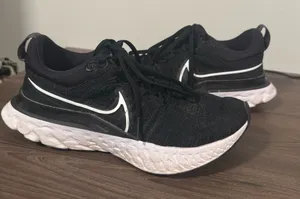 Nike Black and White Athletic Sneakers thumbnail 1