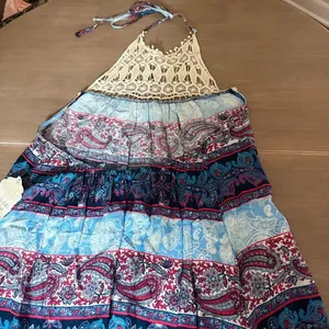 Altar’d State NWT Paisley Crochet Halter Dress M Navy Pink Boho Festival thumbnail 4