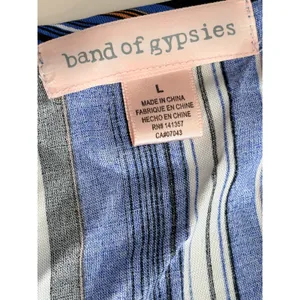 Band Of Gypsies Blue Striped Faux Wrap Dress Flutter Sleeve‎ Ruffle Hem L thumbnail 3