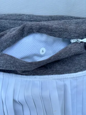 Lululemon Pleat to Street Skirt Size 6 White Mini Tennis Pleated Athleisure thumbnail 3