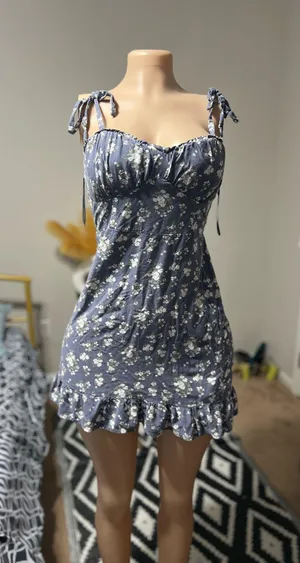 Hollister Blue floral mini dress with adjustable straps and ruffled hem #holidaydress thumbnail 1